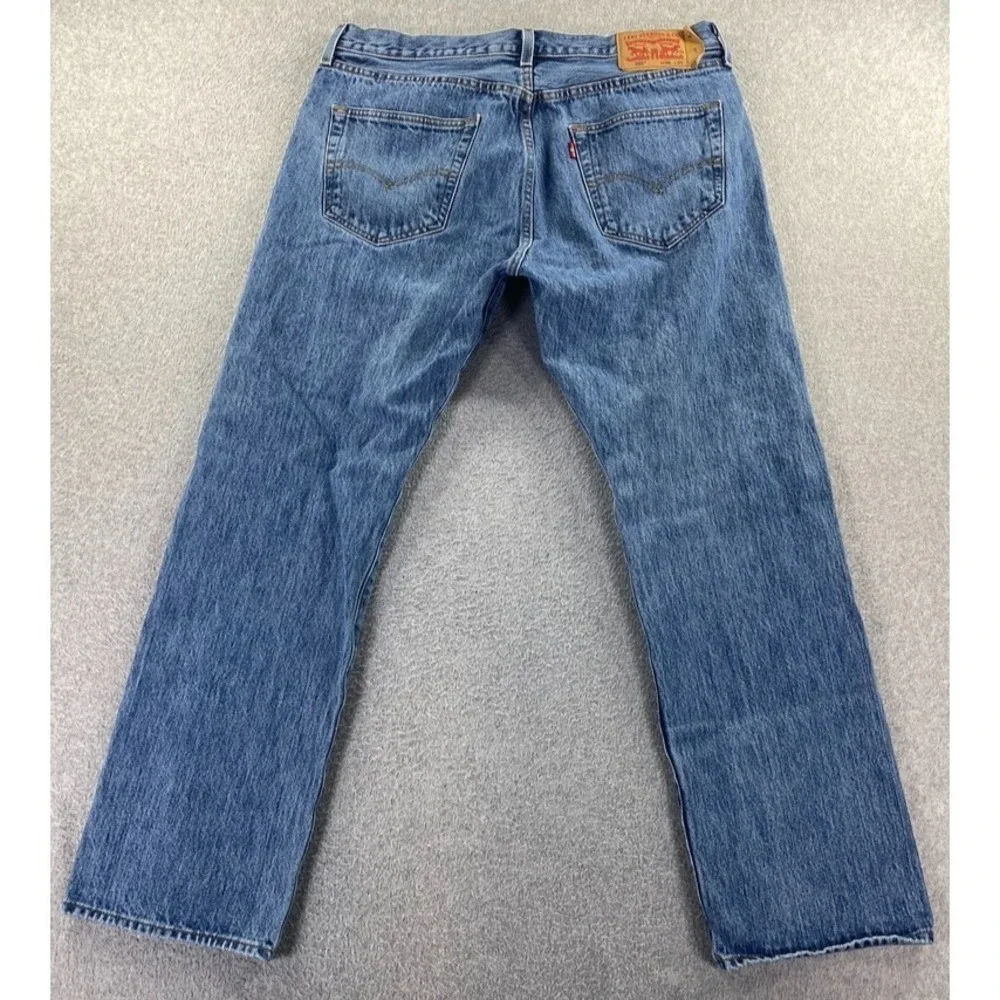 Levis 501 Jeans Mens 36x30 Blue Med Wash 100% Cotton‎ Straight Leg Denim Classic